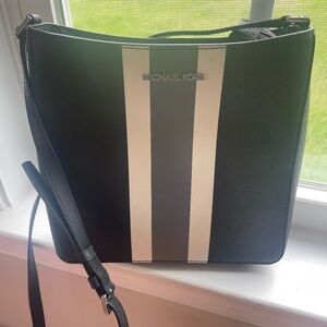 Michael Kors Crossbody Bag
